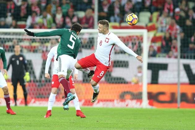 Fußball, Polen - Mexiko GDANSK 13.11.2017 PILKA NOZNA FOOTBALL MIEDZYNARODOWY MECZ TOWARZYSKI - International Friendly Länderspiel MATCH POLSKA - MEKSYK POLAND - MEXICO NZ. KAROL LINETTY (POL) FOT. MICHAL CHWIEDUK FOKUSMEDIA.COM.PL NEWSPIX.PL --- Newspix.pl FRANCE OUT!  171113CHW005