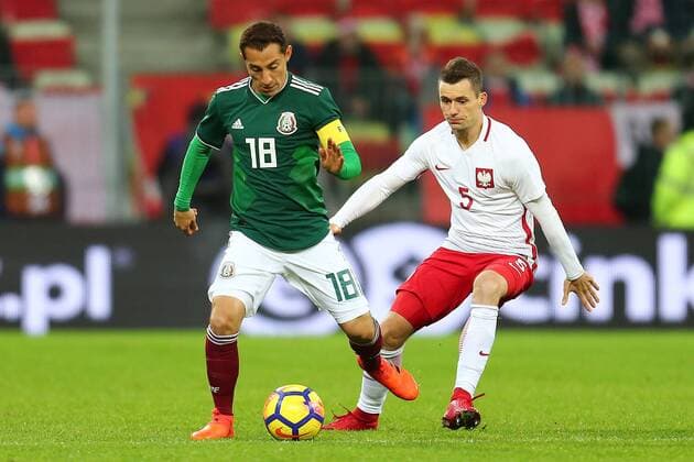 Fußball, Polen - Mexiko 2017.11.13 Gdansk Pilka Nozna Reprezentacja Mecz towarzyski Polska - Meksyk N z Andres Guardado Krzysztof Maczynski Foto Piotr Matusewicz PressFocus 2017.11.13 Warsaw Football Friendly Game Poland - Mexico Andres Guardado Krzysztof Maczynski Credit: Piotr Matusewicz PressFocus NEWSPIX.PL --- Newspix.pl FRANCE OUT!  20171113_PF_PM060