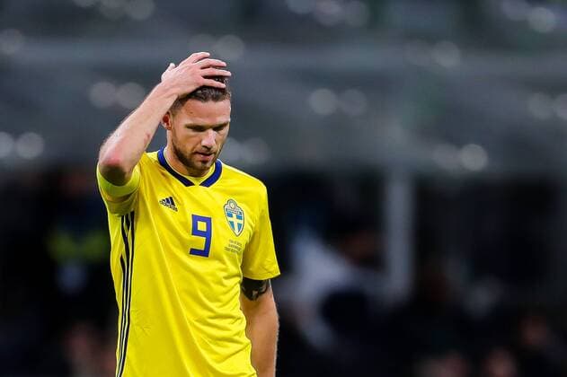 Fußball, WM Playoffs, Italien - Schweden 171113 Sveriges Marcus Berg deppar under fotbollsmatchen i VM-kvalets play-off mellan Italien och Sverige den 13 november 2017 i Milano.  Copyright: ANDREASxLxERIKSSON BB171113AE020
