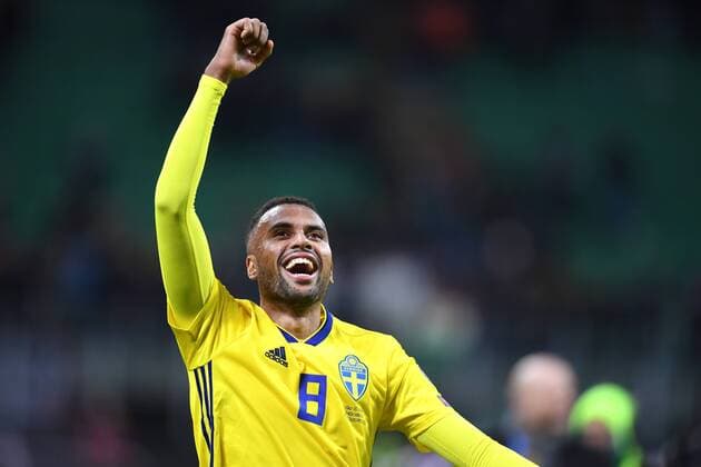 Fußball, WM Playoffs, Italien - Schweden 171113 Sveriges Isaac Kiese Thelin jublar efter fotbollsmatchen i VM-kvalets play-off mellan Italien och Sverige den 13 november 2017 i Milano.  Copyright: PETTERxARVIDSON BB171113PA064