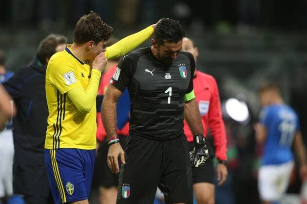 Milan, Italy - November 13: Disappointment italian players,Buffon, at end of the FIFA 2018 World Cup Qualifier Play-off match Italy vs Sweden at Meazza Stadium on November 13, 2017 in Milan, Italy.  Copyright: xmarcoxiacobuccix xIPAx xMarcoxIacobuccix