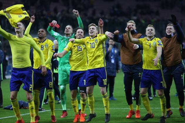 Milan, Italy - November 13: Sweden players celebrates at end of the FIFA 2018 World Cup Qualifier Play-off match Italy vs Sweden at Meazza Stadium on November 13, 2017 in Milan, Italy.  Copyright: xmarcoxiacobuccix xIPAx xMarcoxIacobuccix