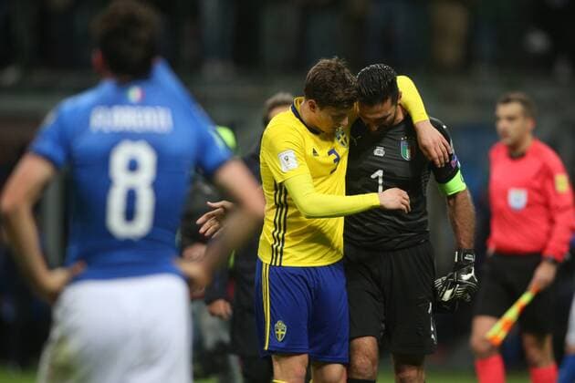 Milan, Italy - November 13: Disappointment italian players,Buffon, at end of the FIFA 2018 World Cup Qualifier Play-off match Italy vs Sweden at Meazza Stadium on November 13, 2017 in Milan, Italy.  Copyright: xmarcoxiacobuccix xIPAx xMarcoxIacobuccix