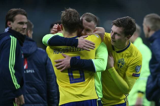 Milan, Italy - November 13: Sweden players celebrates at end of the FIFA 2018 World Cup Qualifier Play-off match Italy vs Sweden at Meazza Stadium on November 13, 2017 in Milan, Italy.  Copyright: xmarcoxiacobuccix xIPAx xMarcoxIacobuccix