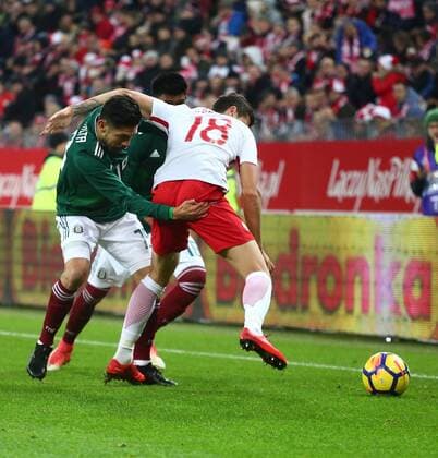 Fußball, Polen - Mexiko November 13, 2017 - Gdansk, Poland - Oribe Peralta and Pawel Wszolek during the International Friendly Länderspiel soccer match between Poland and Mexico at the Energa Stadium in Gdansk, Poland on 13 November 2017 Poland v Mexico: International Friendly  - ZUMAn230 20171113_zaa_n230_370 Copyright: xMateuszxWlodarczykx