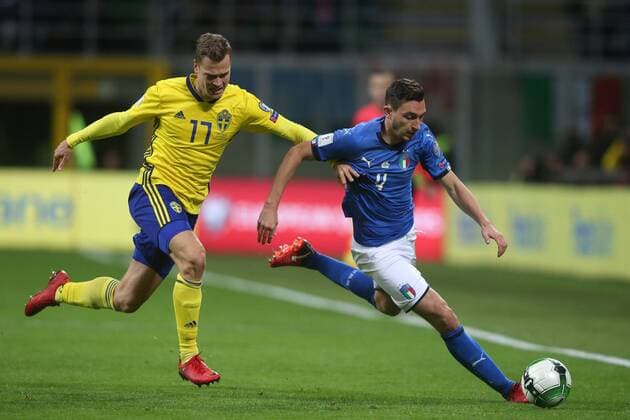 Fußball, WM Playoffs, Italien - Schweden Milan, Italy - November 13: Claesson and Darmian during the FIFA 2018 World Cup Qualifier Play-off match Italy vs Sweden at Meazza Stadium on November 13, 2017 in Milan, Italy.  Copyright: xmarcoxiacobuccix xIPAx xMarcoxIacobuccix