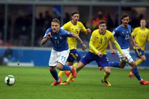 Fußball, WM Playoffs, Italien - Schweden Milan, Italy - November 13: Ciro Immobile and Lindelof during the FIFA 2018 World Cup Qualifier Play-off match Italy vs Sweden at Meazza Stadium on November 13, 2017 in Milan, Italy.  Copyright: xmarcoxiacobuccix xIPAx xMarcoxIacobuccix