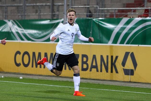 Germany Italy Football U20 Country game Zwickau 14 11 2017 Stadium Zwickau Football U20 international match Germany England goal for Germany in Picture John Eggestein U20 ger Bremen cheered his Results to 1 0