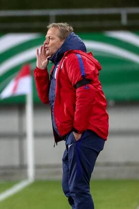 Germany Italy Football U20 Country game Zwickau 14 11 2017 Stadium Zwickau Football U20 international match Germany England 2 1 2 0 in Picture team manager Keith Downing U20 tight