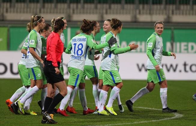 Wolfsburg vs Florence CL Women Wolfsburg Germany 15 11 2017 FOOTBALL VfL Wolfsburg vs ACF Florence 1 16 Final UEFA Womens Champions League Season 2017 18 Image shows Tessa Wullaert VfL Wolfsburg celebrates with their teams goal for Wolfsburg