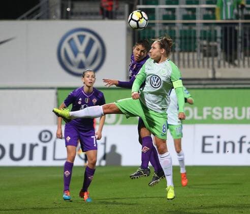 Wolfsburg vs Florence CL Women Wolfsburg Germany 15 11 2017 FOOTBALL VfL Wolfsburg vs ACF Florence 1 16 Final UEFA Womens Champions League Season 2017 18 Image shows Babette Peter VfL Wolfsburg Wolfsburg