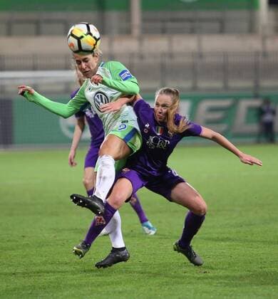 Wolfsburg vs Florence CL Women Wolfsburg Germany 15 11 2017 FOOTBALL VfL Wolfsburg vs ACF Florence 1 16 Final UEFA Womens Champions League Season 2017 18 Image shows Anna Blässe VfL Wolfsburg Wolfsburg