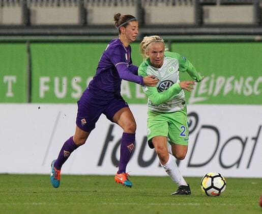 Wolfsburg vs Florence CL Women Wolfsburg Germany 15 11 2017 FOOTBALL VfL Wolfsburg vs ACF Florence 1 16 Final UEFA Womens Champions League Season 2017 18 Image shows Pernille Harder VfL Wolfsburg Wolfsburg