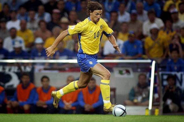 porto dragao stadium 18 06 2004 euro 2004 ek portugal euro2004 sweden 1 1 zlatan ibrahimovic world cup wk zlatan ibrahimovic