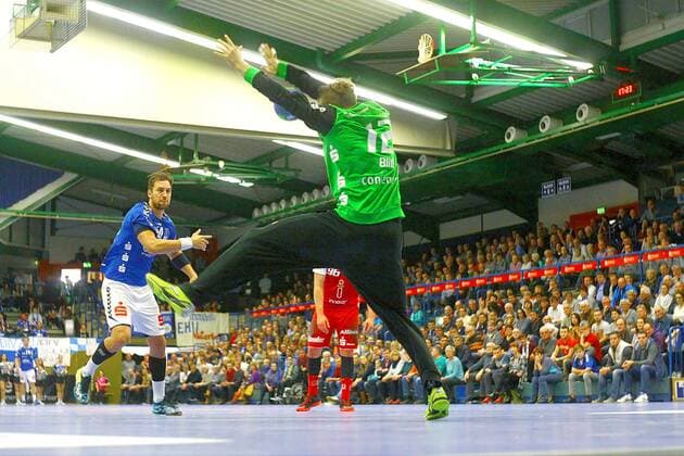Goalkeeper Sebastian Bliss Essen parried the penalty by Marc Pechstein Aue Handball 2 League 2017 18 EHV Aue TUSEM Essen on 18 11 2017 EHV Aue TUSEM Essen