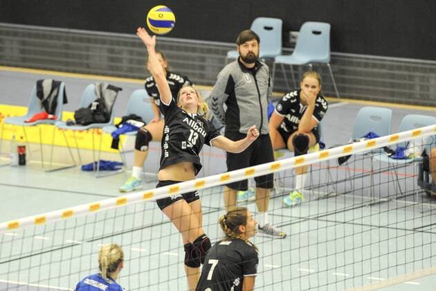 2 Volleyball Bundesliga North Volleyball Team Hamburg vs VC Allbau Essen Hamburg 18 11 17 Lena Verheyen No 13 VC Allbau Essen 2 Volleyball Bundesliga North Volleyball Team Hamburg vs VC Allbau Essen Hamburg 18 11 17 CU Arena xtsx