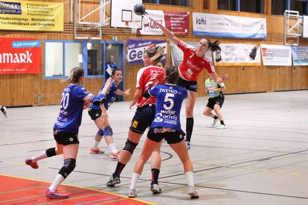 Picture shows Sulamith Klein Herrenberg at the litter 9 Matchday of the 2 women Handball Bundesliga in the season 2017 18 between the HCD Groebenzell and the SG H2Ku Herrenberg Groebenzell Copyright: xEIBNER MarcelxEngelbrechtx EP_MET