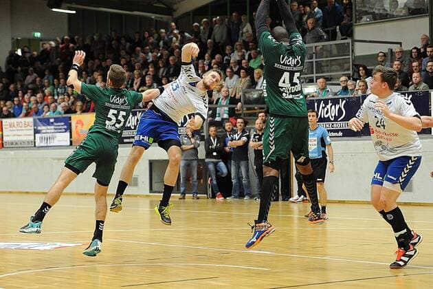 Bruno Zimmermann DRHV06 23 at the throw in the game HG Saarlouis vs Dessau Rosslauer HG 06 Handball 2 Bundesliga Season 2017 2018 18 11 17 Photo Peter Franz Eibner Press photo Saarlouis Copyright: xFranz Eibner-Pressefotox EP_PFZ