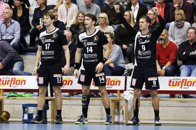 v 1 Norman Floedl HC Elbflorenz Dresden 17 Gabriel De Santis HC Elbflorenz Dresden 14 Julius Dierberg HC Elbflorenz Dresden 9 ASV Hamm Westfalen vs HC Elbflorenz Dresden Handball 2 Bundesliga 18 11 2017 Hamm Copyright: xEibner-Pressefoto Strohdiekx EP_JSK