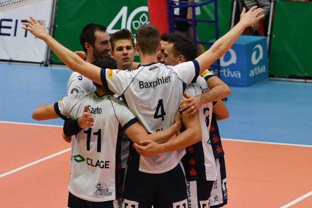 GER VBL SVG Lueneburg vs. TV Rottenburg 18 11 2017 Lueneburg GER VBL SVG Lueneburg vs TV Rottenburg in the picture the Lueneburg team cheered nordphoto xWitke nph00002