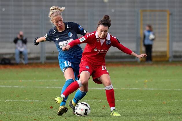 Sharon Beck TSG 10 Barbara Dunst MSV 18 duel duel tackle tackling dynamics action action xozx