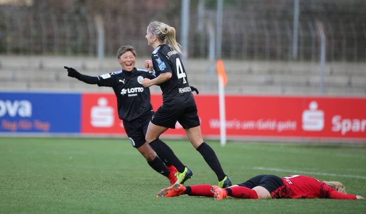 19 11 2017 xcex Germany Freiburg Football Womens Football Allianz Women Bundesliga Season 2017 2018 SC Freiburg 1 FFC Frankfurt Torjubel FFC Frankfurt Cheers Joy Emotions