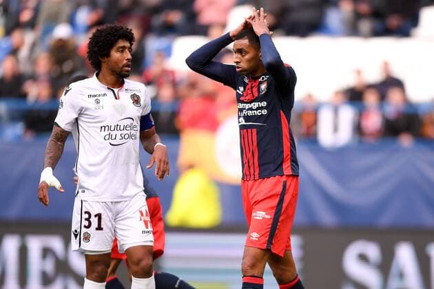 31 DANTE (nice) - 12 Ronny RODELIN (caen) - DECEPTION FOOTBALL : Caen vs Nice - Ligue 1 Conforama - 19 11 2017 AnthonyBIBARD FEP Panoramic 