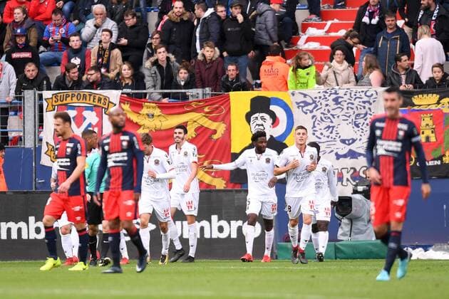 08 Pierre LEES MELOU (nice) - 18 REMI WALTER (nice) - 05 Adrien TAMEZE (nice) - JOIE FOOTBALL : Caen vs Nice - Ligue 1 Conforama - 19 11 2017 AnthonyBIBARD FEP Panoramic 