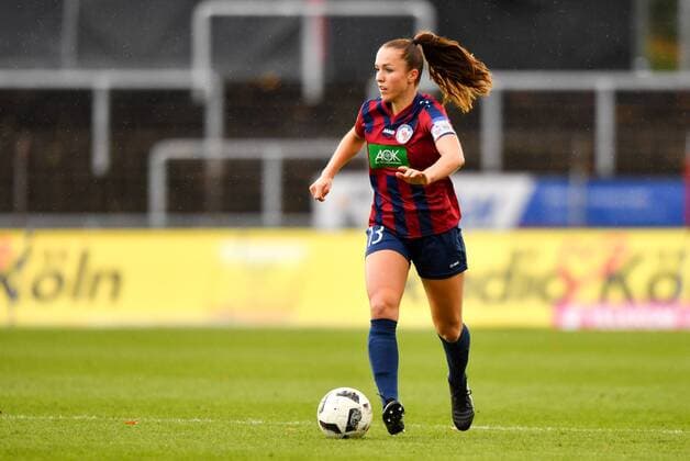 Lia Wälti Potsdam 13 takes the ball into action in action in forward run Football Alliance Women Bundesliga 1 FC Köln 1 FFC Turbine Potsdam xmkx