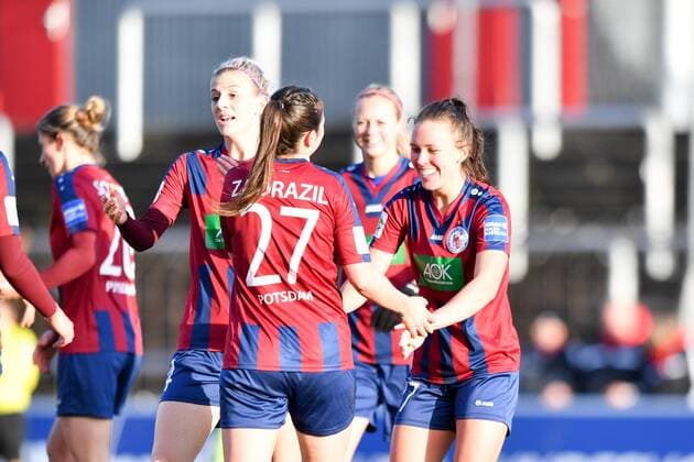 Joyful cheer Goal Celebration Turbine Potsdam 0 7 Assisted by Sarah Zadrazil Potsdam 27 with goalscorer Viktoria Schwalm Potsdam 17 Soccer Allianz Women Bundesliga 1 FC Köln 1 FFC Turbine Potsdam xmkx