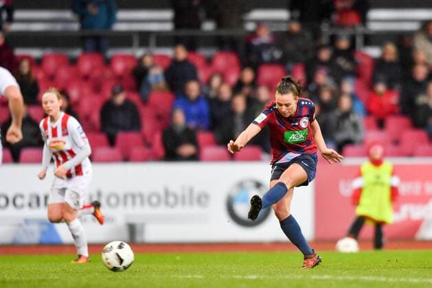 Viktoria Schwalm Potsdam 17 at goal scoring Soccer Allianz Women Bundesliga 1 FC Köln 1 FFC Turbine Potsdam xmkx