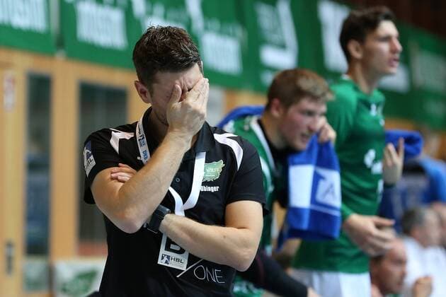 v left coach Dr Matthias Obinger DJK Rimpar Wolves disappointed looking disappointment disappointed DKB 2 Handball Bundesliga DJK Rimpar Wolves HC Rhein Vikings xfsx