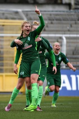 v li Verena Volkmer SV Werder Bremen 16 with goal cheering Jubilee Torjubel Goalkeeping celebrate the goal goal celebration Jubilee about the goal to 0 1 by Lina Hausicke SV Werder Bremen 18 optimistic Action Action Soccer Alliance Women Bundesliga FC Bayern Munich SV Werder Bremen xslx