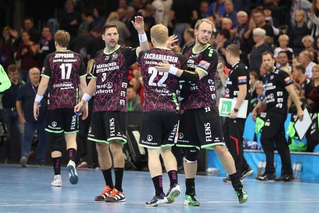 SG Flensburg Handewitt HC Meshkov Brest EHF Champions League Flensburg 19 11 17 Flensburg 19 11 17 Sport Handball VELUX EHF Champions League Season 2017 2018 Group Stage SG Flensburg Handewitt HC Meshkov Brest Cheers Torjubel at the SG xmmkx