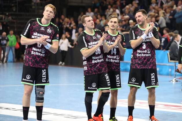 SG Flensburg Handewitt HC Meshkov Brest EHF Champions League Flensburg 19 11 17 Flensburg 19 11 17 Sport Handball VELUX EHF Champions League Season 2017 2018 Group stage SG Flensburg Handewitt HC Meshkov Brest Cheers to victory xmmkx