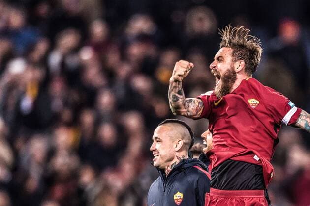 (L-R) Radja Nainggolan, Daniele De Rossi (Roma), NOVEMBER 18, 2017 - Football Soccer : Radja Nainggolan and Daniele De Rossi of Roma celebrate after the Italian Serie A match between AS Roma 2-1 SS Lazio at Stadio Olimpico in Rome, Italy. Noxthirdxpartyxsales  (ptmb116860)