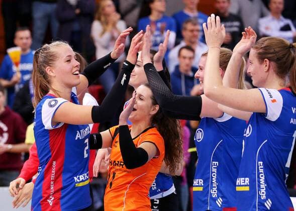 BAU 19 11 2017 Stuttgart Volleyball Alliance MTV Stuttgart vs USC Münster Femke Stoltenborg Stuttgart left