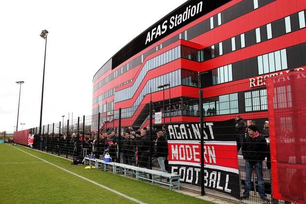 season 2010 2011 az Alkmaar training over three hundred supporters came Saturday morning at the DSB Stadion AZ showed up to one day before the Premier League encounter with Ajax show their support with torches banners and loud singing was the selection of trainer Gertjan Verbeek welcomed when entering the training field training 2010-2011 football eredivisie season az