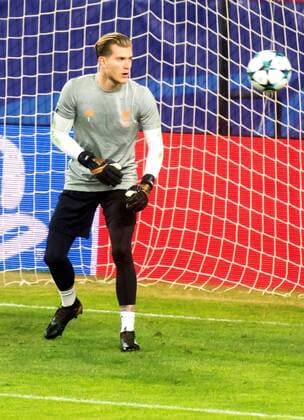 Liverpool s goalkeeper Loris Karius participates in a training session before tomorrow s Champions League group E fifth round match between Liverpool and Sevilla at the Sanchez Pizjuan stadium in Seville, Andalusia, Spain, 20 November 2017. Liverpool s training session in Seville !ACHTUNG: NUR REDAKTIONELLE NUTZUNG!  Copyright: xRaúlxCaroxCadenasx SEV005 20171120-636468092538400434