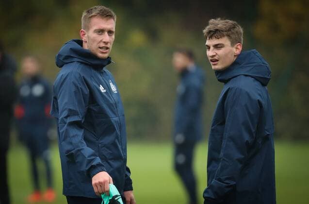 Anderlecht s Robert Beric and Anderlecht s Pieter Gerkens pictured during a training of Belgian soccer team RSC Anderlecht, Tuesday 21 November 2017 in Brussels. Tomorrow Anderlecht is playing a game in the group stage (Group B) of the UEFA Champions League competition against German Bayern Munich. VIRGINIExLEFOUR  x05205933x