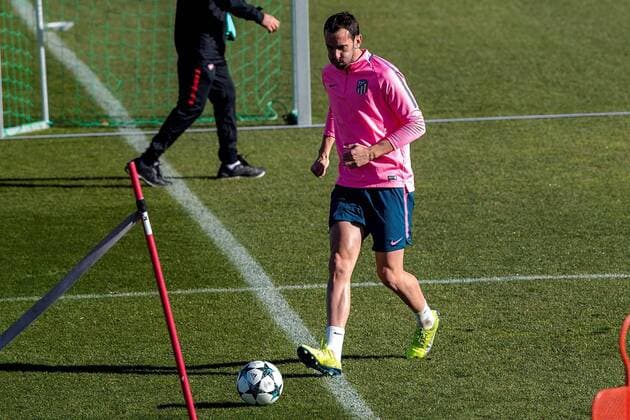Atletico Madrid s player Diego Godin takes part in a training session at the Wanda facilities in Madrid, Spain, 21 November 2017. Atletico Madrid will face AS Roma in a UEFA Champions League groups stage soccer match on 22 November. Atletico Madrid training !ACHTUNG: NUR REDAKTIONELLE NUTZUNG!  Copyright: xRodrigoxJimenezx GRAF2993 20171121-636468665534431337