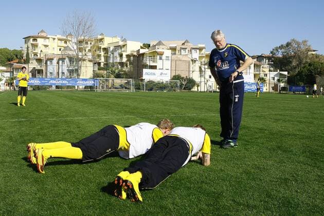 Belek 08 01 2010 morning workout vitesse jan jongbloed sees to it that jeroen drost and lasse nilsson perform good morning workout exercise their hull vitesse football season 2009-2010
