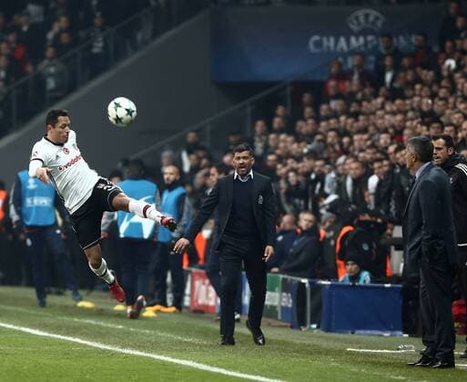 Adriano of Besiktas and Coach Sergio Conceicao of Porto during the UEFA Champions League Group G match between Besiktas and Porto at Vodafone Park in Istanbul , Turkey on November 21, 2017. Final Scores: Besiktas 1 - Porto 1 