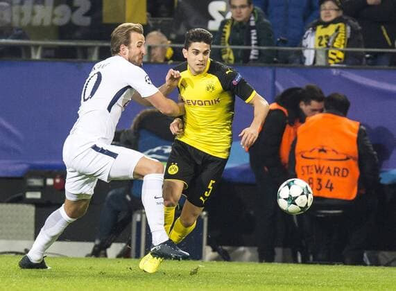Fußball: Champions League, Saison 2017 2018, 5. Spieltag, Borussia Dortmund - Tottenham Hotspurs am 21.11.2017 im Signal Iduna Park in Dortmund (Nordrhein Westfalen). Dortmunds Marc Bartra (r.) und Tottenhams Harry Kane kämpfen um den Ball. Copyright: xKirchner DavidxInderliedx