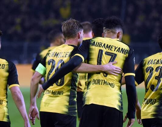21 11 2017 xhbx Football Champions League Borussia Dortmund Tottenham Hotspur emspor v l Torjubel Goal celebration celebrate the goal 1 0 Marcel Schmelzer Borussia Dortmund Pierre Emerick Aubameyang Borussia Dortmund Dortmund