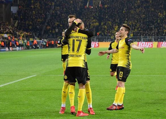 21 11 2017 xhbx Football Champions League Borussia Dortmund Tottenham Hotspur emspor v l goal scored goal to 1 0 by Pierre Emerick Aubameyang Borussia Dortmund Dortmund