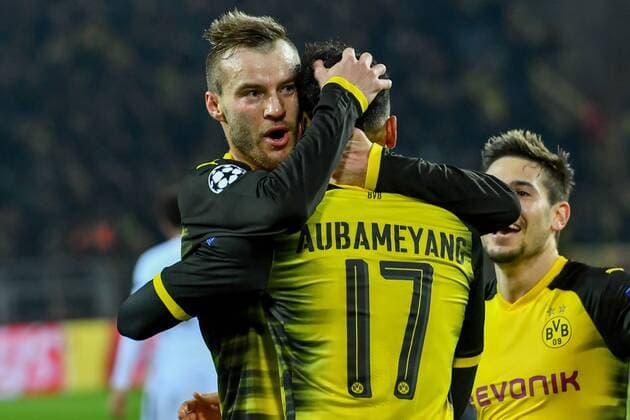 GER CL Borussia Dortmund vs Tottenham Hotspur 21 11 2017 Signal Iduna Park Dortmund GER CL Borussia Dortmund vs Tottenham Hotspur pictured Andrey Yarmolenko 9 Borussia Dortmund is pleased to announce its goal to 1 0 with goalkeeper Pierre Emerick Aubameyang 17 Borussia Dortmund nordphotox xMxaxuxexlxsxhxaxgxexn nph00321