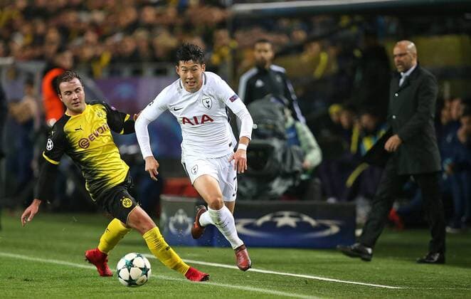 21 11 2017 Football UEFA Champions League 2017 2018 Group stage 5 Matchday Borussia Dortmund Tottenham Hotspur at Signal Iduna Park Dortmund v l Mario Götze Dortmund against Heung Min Son Tottenham Hotspur
