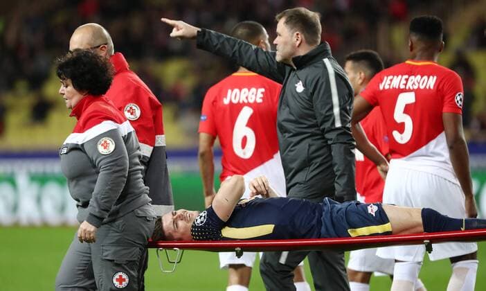AS Monaco RB Leipzig Soccer Champions League Monaco 21 11 2017 Stade Louis II Soccer Champions League Group G 5 Gameday AS Monaco vs. RB Leipzig Pictured Marcel Sabitzer 7 Leipzig is injured from the square had to be replaced