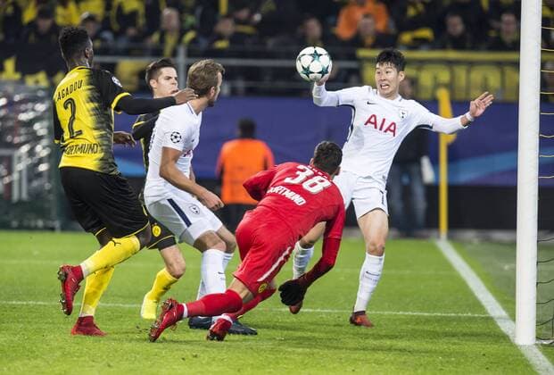 Fußball: Champions League, Saison 2017 2018, 5. Spieltag, Borussia Dortmund - Tottenham Hotspurs am 21.11.2017 im Signal Iduna Park in Dortmund (Nordrhein Westfalen). Tottenhams Heung-min Son vergibt eine Torchance. Copyright: xKirchner DavidxInderliedx